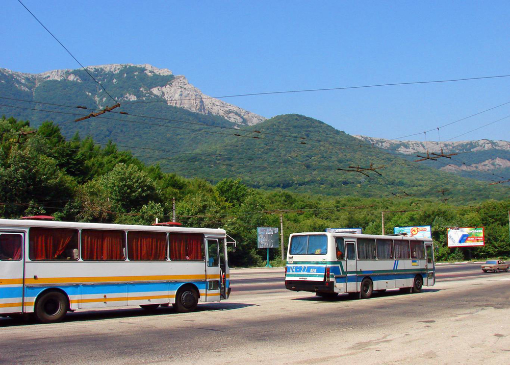 Общественный транспорт в Крыму